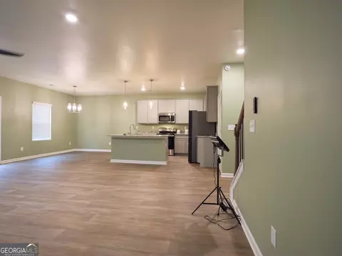 Living - 110 Corn Field Cir, Perry, GA 31069 photo 1 of 6