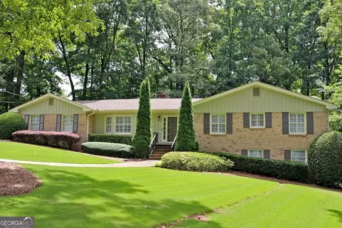 4956 Fox Forest Dr, Lilburn, GA 30047