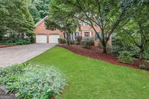 2405 Woodbridge Dr, Marietta, GA 30066