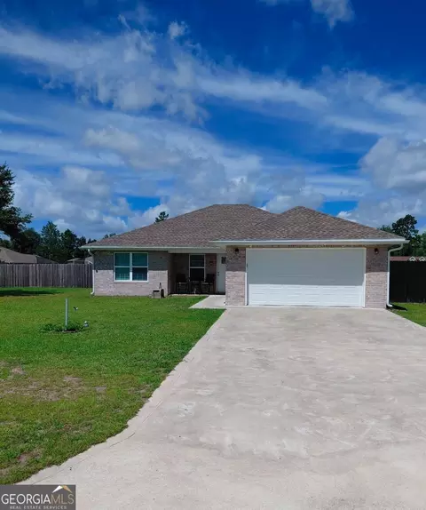 306 Galloway Dr, Folkston, GA 31537