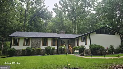 102 Mckinley Cir, Lagrange, GA 30240