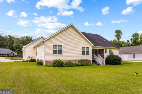 Exterior - 120 Copper Creek Dr, Lagrange, GA 30240 photo 5 of 6