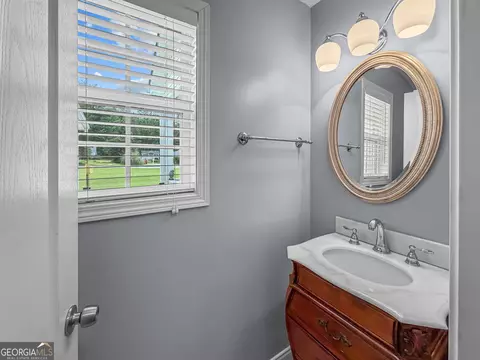 Bath - 120 Copper Creek Dr, Lagrange, GA 30240 photo 8 of 8
