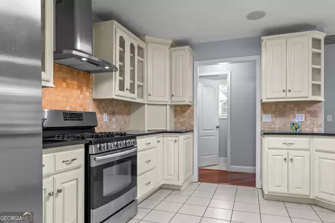 Kitchen - 120 Copper Creek Dr, Lagrange, GA 30240 photo 3 of 3