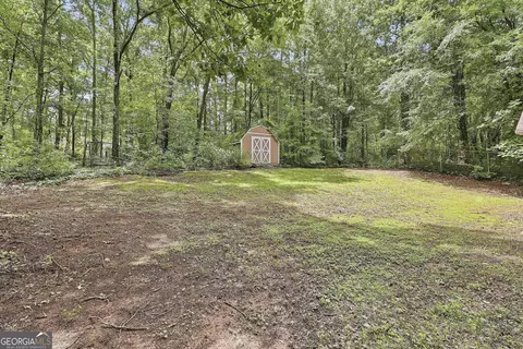 Exterior - 85 Apache Pointe Dr, Senoia, GA 30276 photo 4 of 7