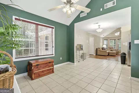 Entry Way - 85 Apache Pointe Dr, Senoia, GA 30276 photo 6 of 6