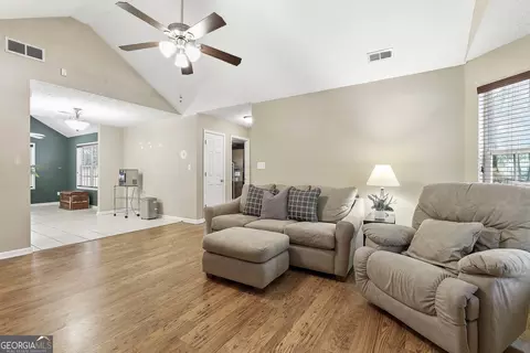 Living - 85 Apache Pointe Dr, Senoia, GA 30276 photo 1 of 1
