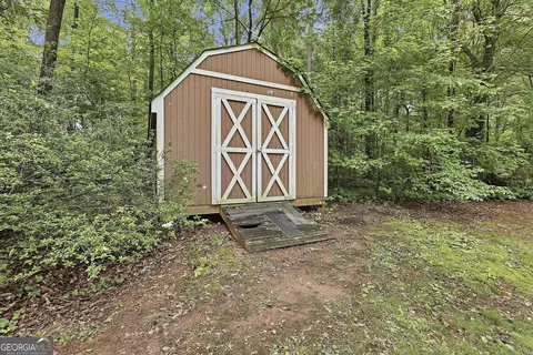 Exterior - 85 Apache Pointe Dr, Senoia, GA 30276 photo 6 of 7