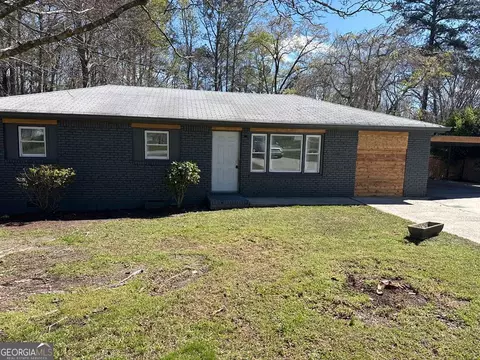 6776 Tralee Dr, Lithia Springs, GA 30122