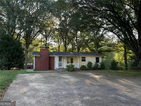 14450 Cogburn Rd, Milton, GA 30004