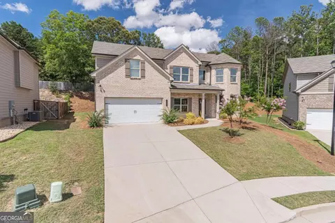 4293 Shandi Cv, Hoschton, GA 30548