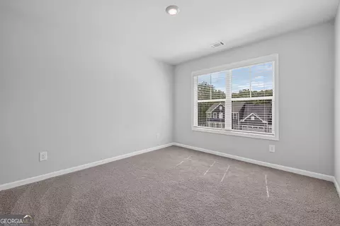 Bedroom - 354 Flying Eagle Dr, Commerce, GA 30529 photo 1 of 9