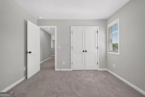 Bedroom - 354 Flying Eagle Dr, Commerce, GA 30529 photo 6 of 9
