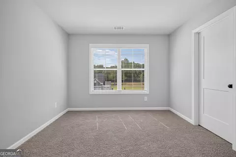Bedroom - 354 Flying Eagle Dr, Commerce, GA 30529 photo 2 of 9
