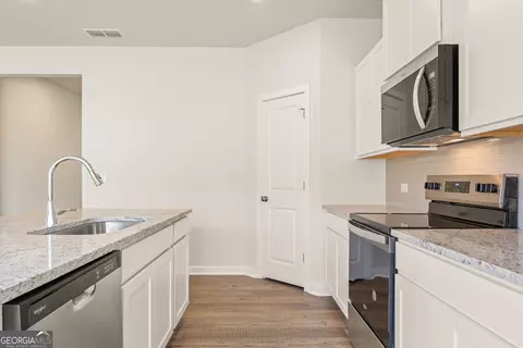 Kitchen - 8038 Dickens Dr, Fairburn, GA 30213 photo 1 of 2