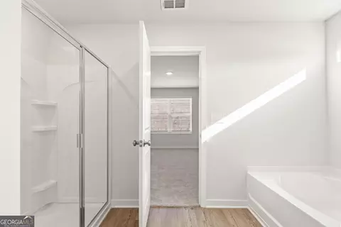 Entry Way - 8038 Dickens Dr, Fairburn, GA 30213 photo 7 of 7