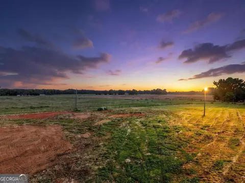 1088 Clements Rd, Comer, GA 30629 photo 3