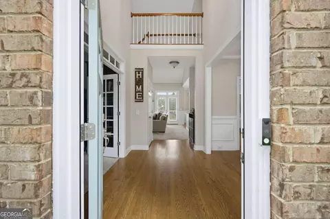 8450 Woodland View Dr, Gainesville, GA 30506