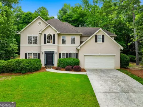 316 Harbor Pointe Dr, Stone Mountain, GA 30087