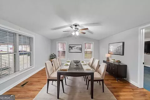Dining - 170 Gary Brewer Rd, Cobb, GA 31735 photo 1 of 2