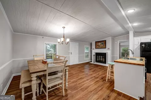 Dining - 170 Gary Brewer Rd, Cobb, GA 31735 photo 2 of 2