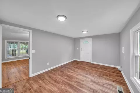 Entry Way - 170 Gary Brewer Rd, Cobb, GA 31735 photo 4 of 4