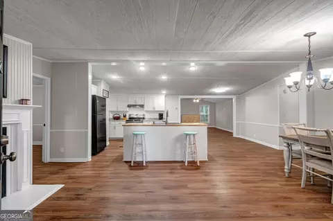 Entry Way - 170 Gary Brewer Rd, Cobb, GA 31735 photo 1 of 4