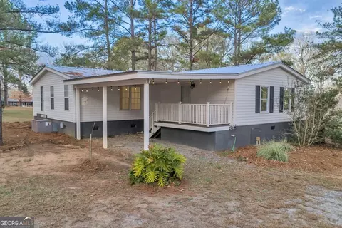 Exterior - 170 Gary Brewer Rd, Cobb, GA 31735 photo 4 of 8