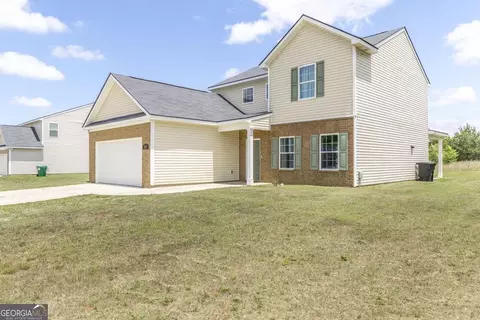 219 Ivy Glen Dr, Perry, GA 31069