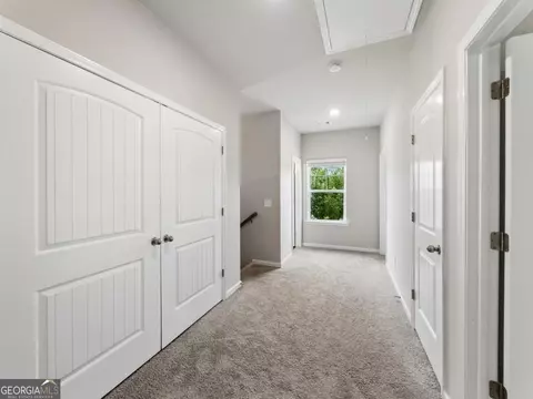 Entry Way - 1272 Towne Square Ct, Athens, GA 30607 photo 3 of 3