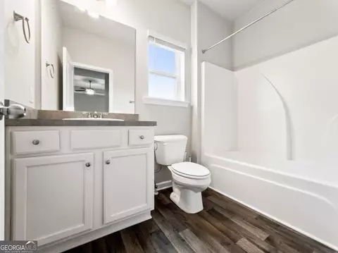 Bath - 1272 Towne Square Ct, Athens, GA 30607 photo 1 of 2