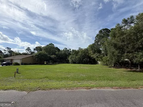 210 New Watts St, Saint Marys, GA 31558