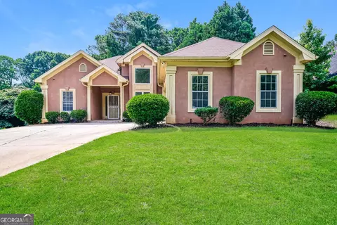 3427 Linecrest Rd, Ellenwood, GA 30294