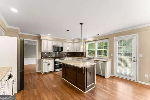 Kitchen - 415 Fairford Ln, Duluth, GA 30097 photo 5 of 6