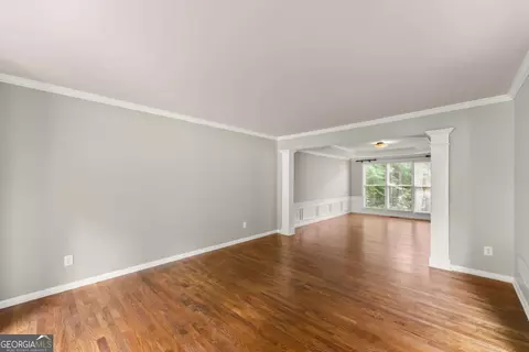 Living - 415 Fairford Ln, Duluth, GA 30097 photo 1 of 7