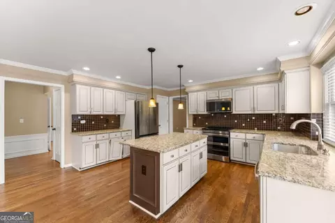 Kitchen - 415 Fairford Ln, Duluth, GA 30097 photo 3 of 6
