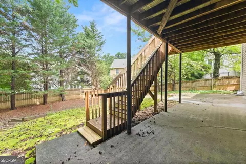 Exterior - 415 Fairford Ln, Duluth, GA 30097 photo 5 of 11