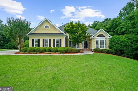 641 Richmond Pl, Loganville, GA 30052