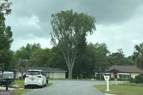 33 Emerald Dr, Ocala, FL 34472 photo 2