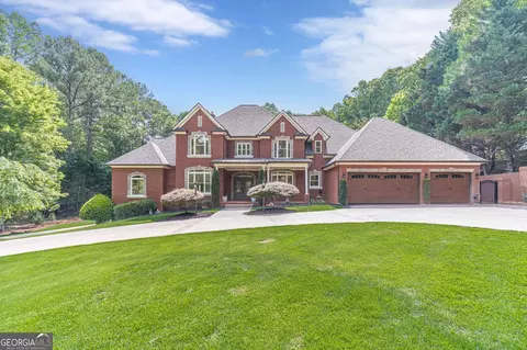 2431 Rabbit Farm Cir, Loganville, GA 30052