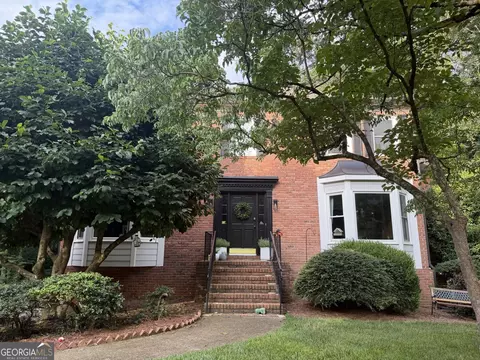 1430 Shadowrock Ct NE, Marietta, GA 30062