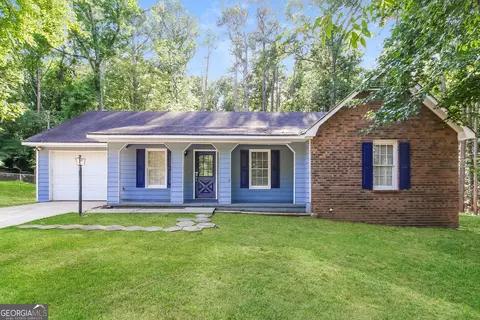8605 Collins Dr, Jonesboro, GA 30236