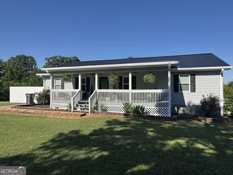 1841 Hunters Creek Rd, Toccoa, GA 30577