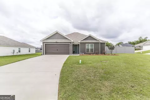 10 Cole Dr, Hawkinsville, GA 31036