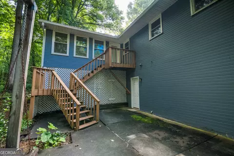 Exterior - 3881 Vicki Ct, Duluth, GA 30096 photo 2 of 9