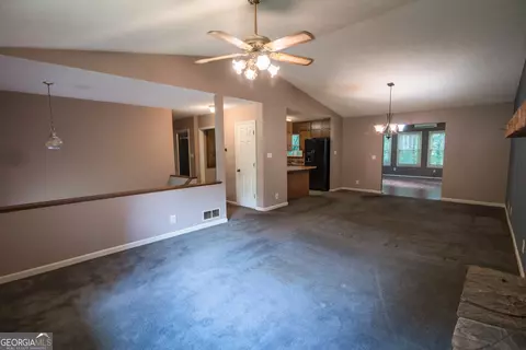 Living - 3881 Vicki Ct, Duluth, GA 30096 photo 3 of 4