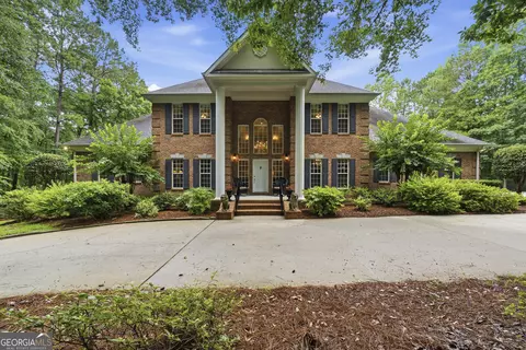 68 Hamil Dr, Macon, GA 31220