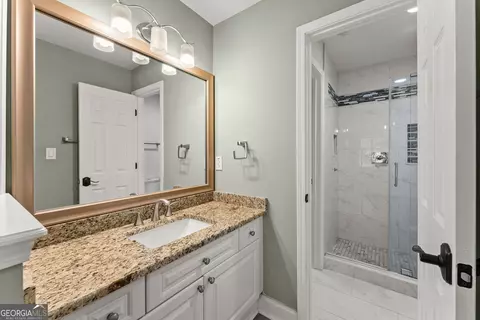 Bath - 136 Riverview Dr, Suwanee, GA 30024 photo 1 of 8