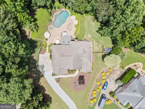 View/Area - 136 Riverview Dr, Suwanee, GA 30024 photo 3 of 12