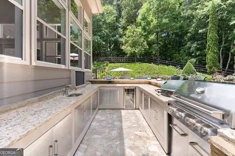 Kitchen - 136 Riverview Dr, Suwanee, GA 30024 photo 1 of 5